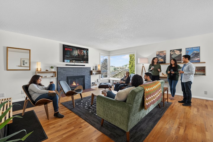 The Backyard Vibe House | Fifa Chill Retreat - Seattle, WA