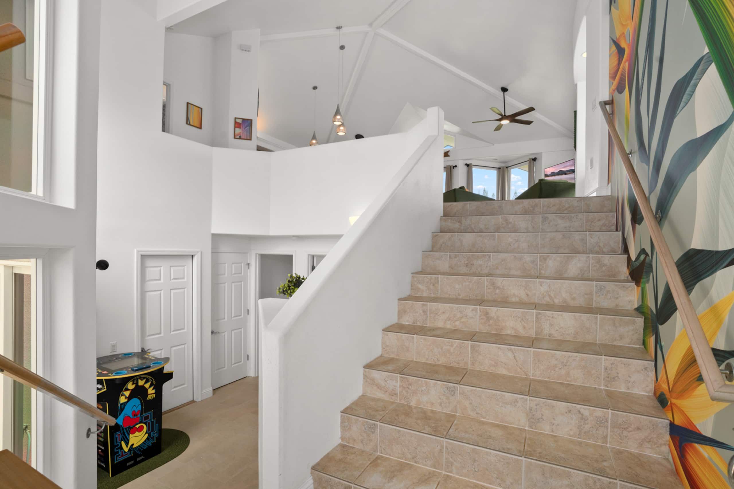 A/C Newly Renovated Townhome! ~Pool ~Jacuzzi ~BBQ - Photo 7