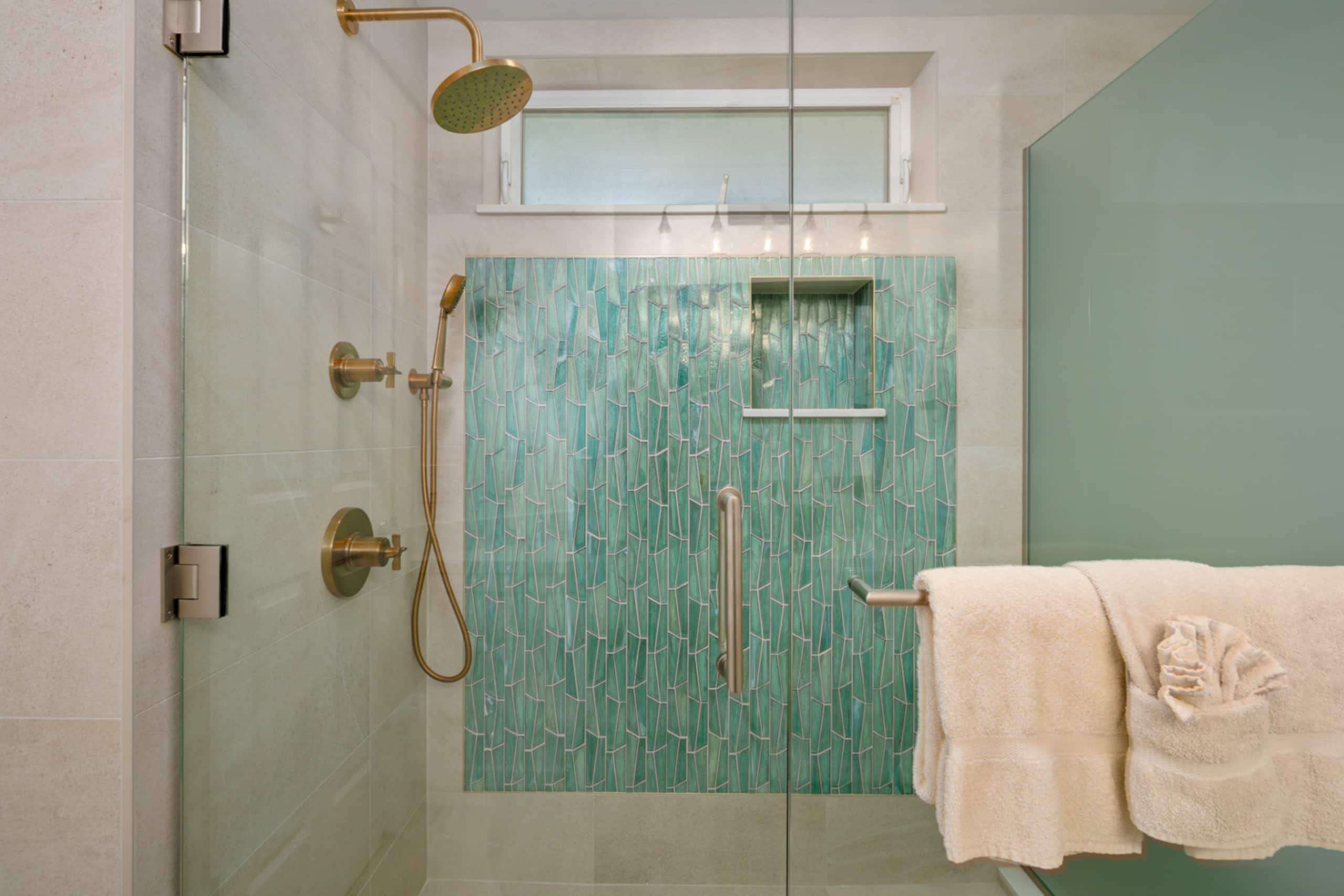 A/C Newly Renovated Townhome! ~Pool ~Jacuzzi ~BBQ - Photo 27