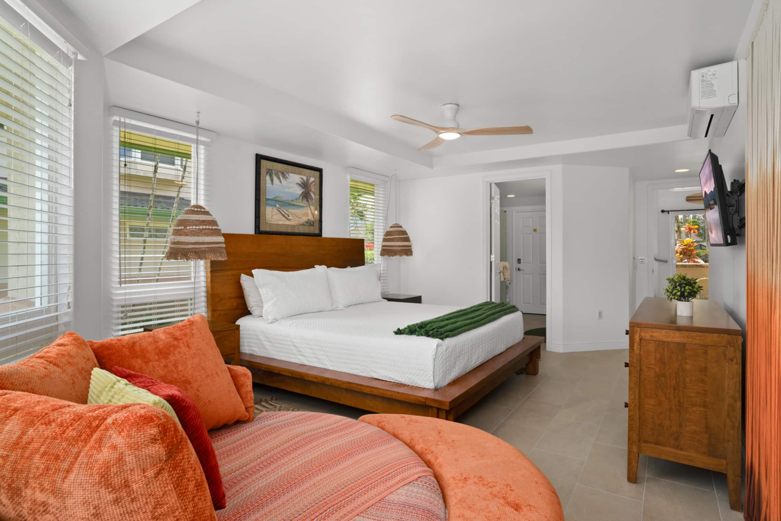 A/C Newly Renovated Townhome! ~Pool ~Jacuzzi ~BBQ - Photo 28
