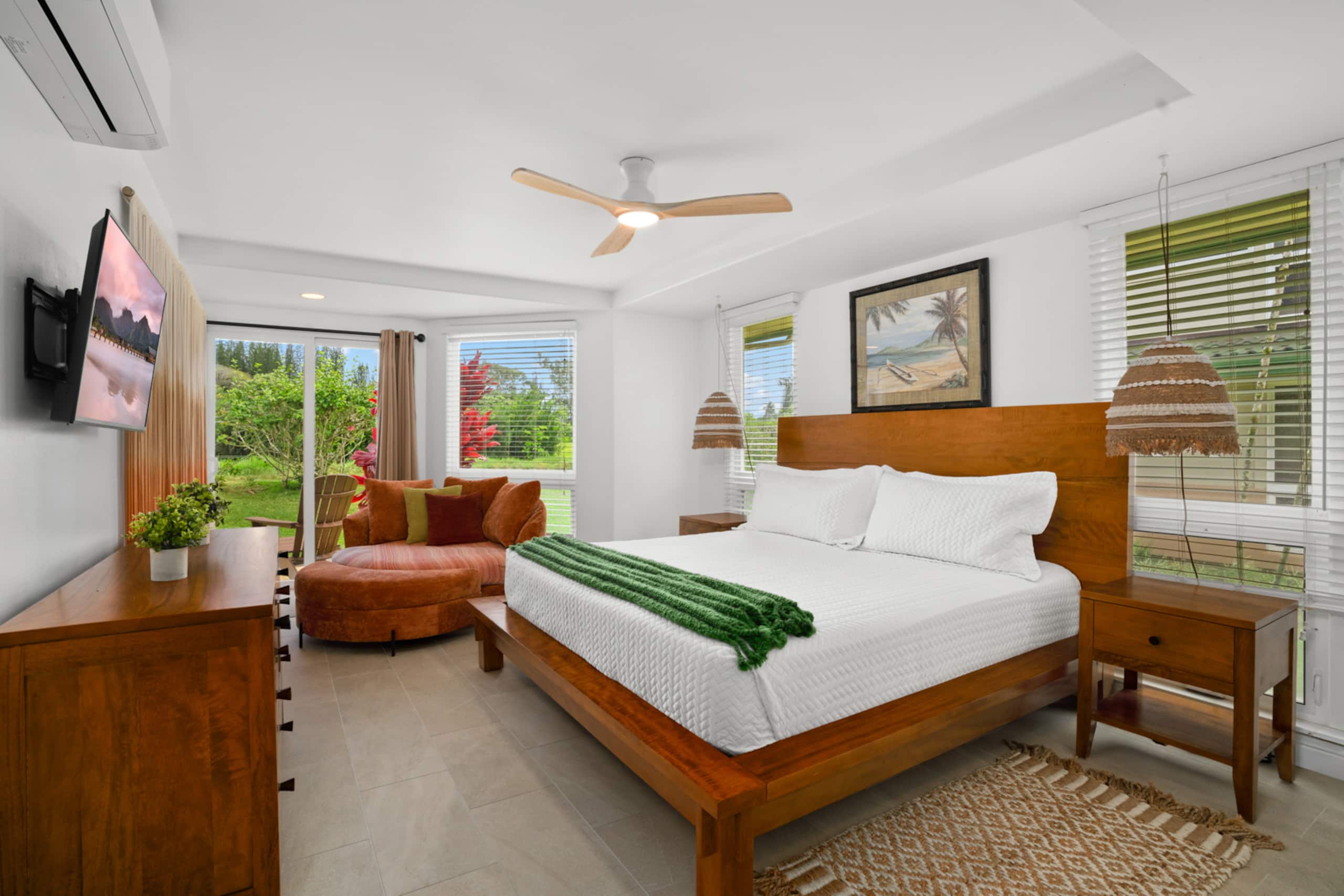 A/C Newly Renovated Townhome! ~Pool ~Jacuzzi ~BBQ - Photo 25