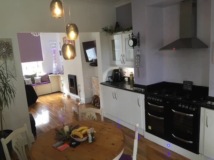 Darlington, Chuch End Town House With 2 Bedrooms - Darlington