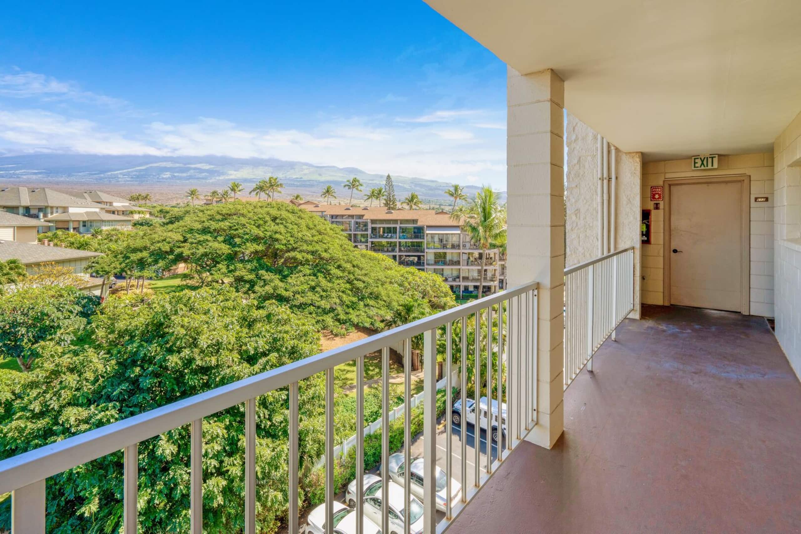 3 bedroom Oceanview Walk to Everything - KBR 612 - Image 29