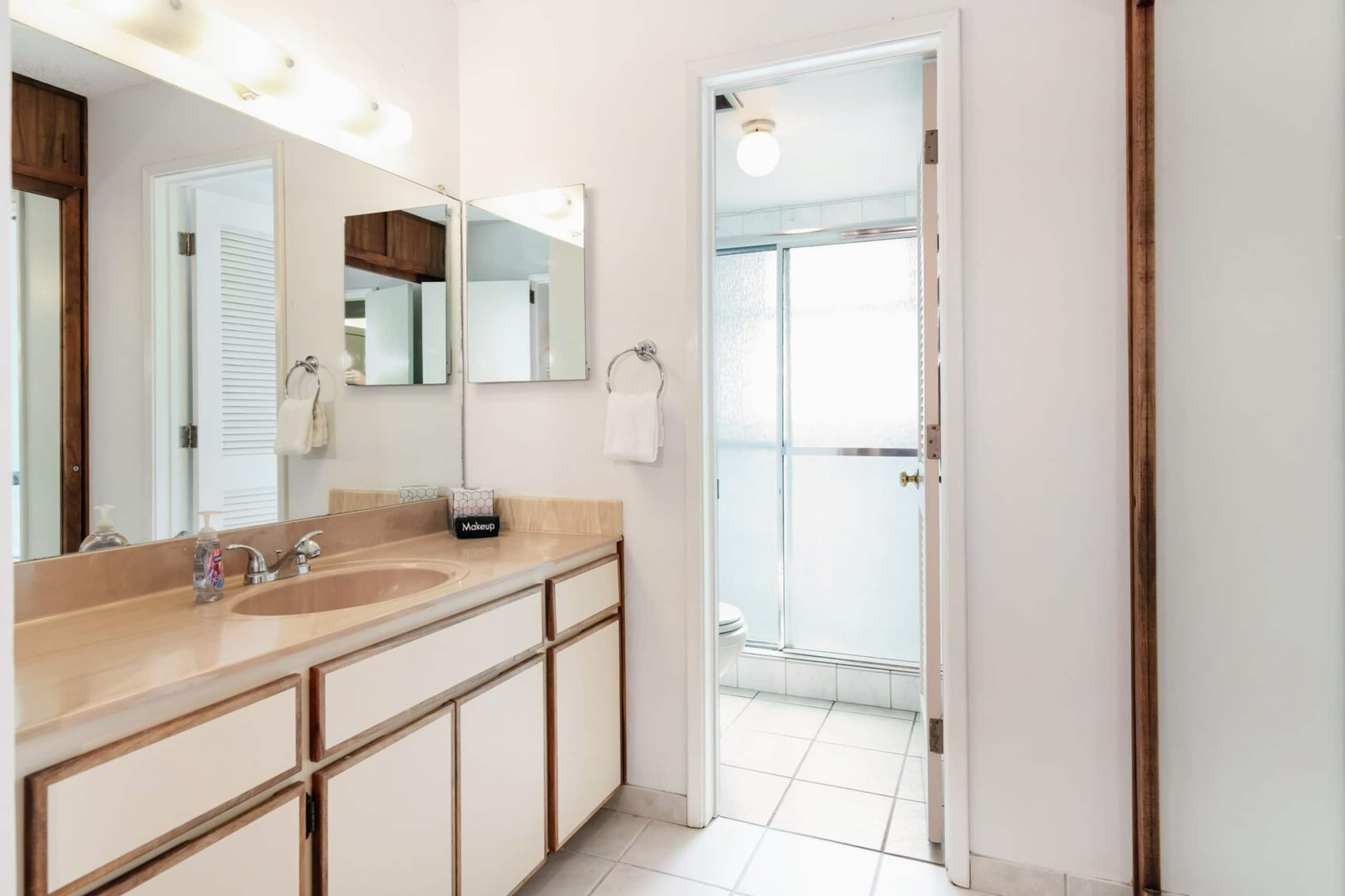 3 bedroom Oceanview Walk to Everything - KBR 612 - Image 18