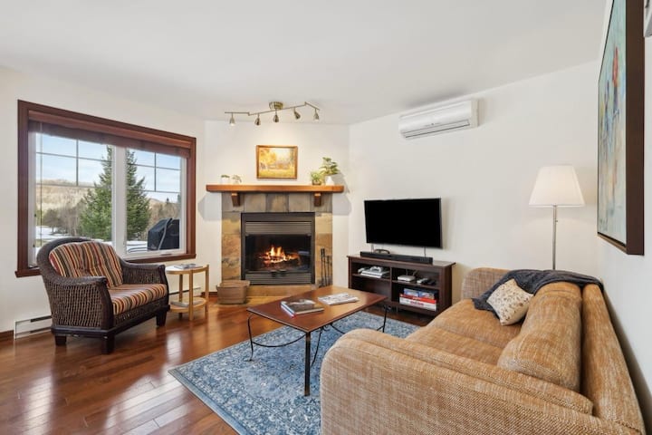 Cozy Golfside Oasis | Fireplace & Terrace - Mont-Tremblant