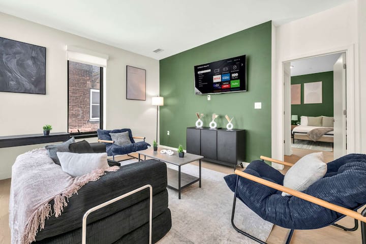 Cwru & Little Italy | Kingbed,gym,parking,w/d - Cleveland