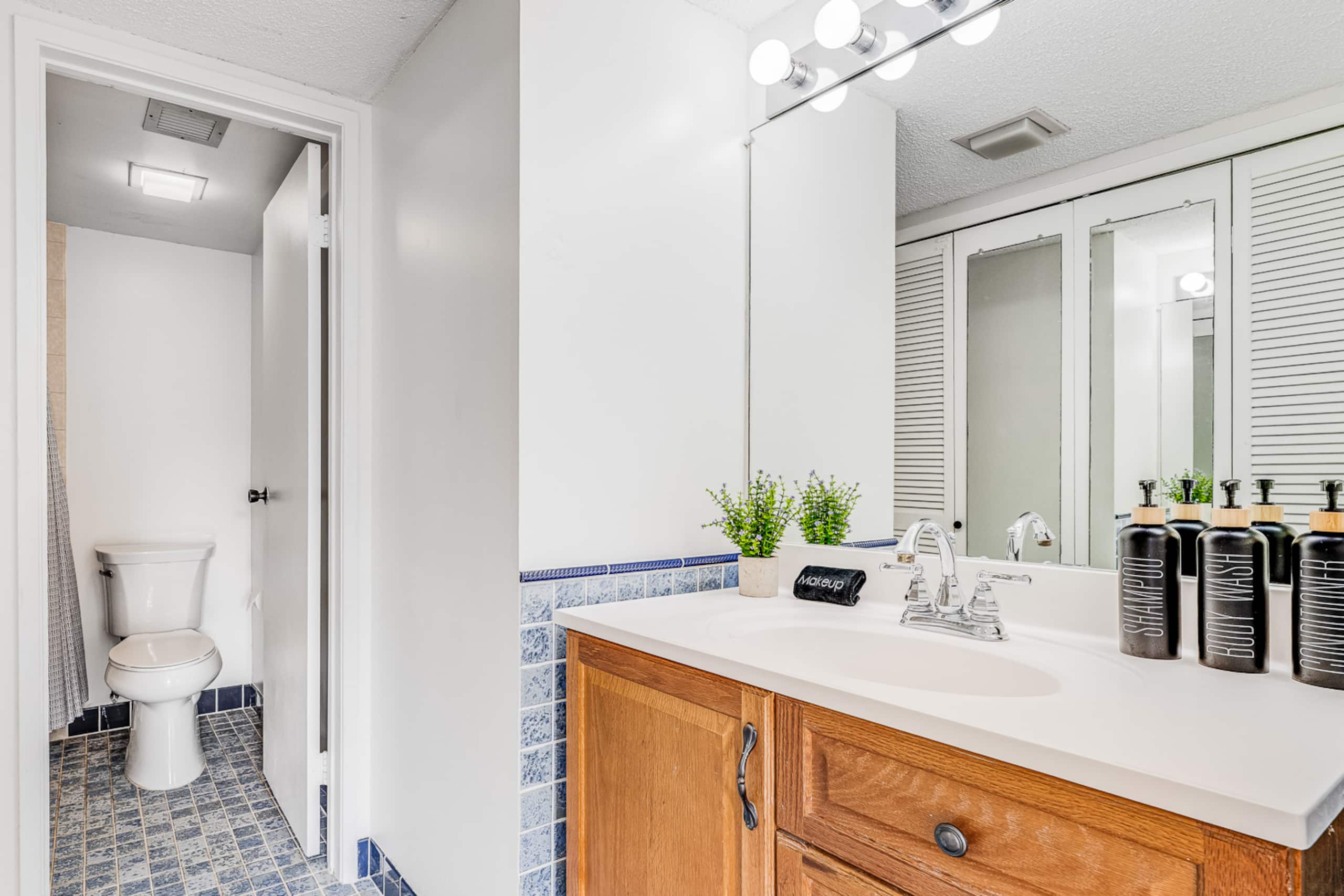 Hotel in Lahaina · ★5.0 · 1 bedroom · 2 beds · 1 bath - Image 9