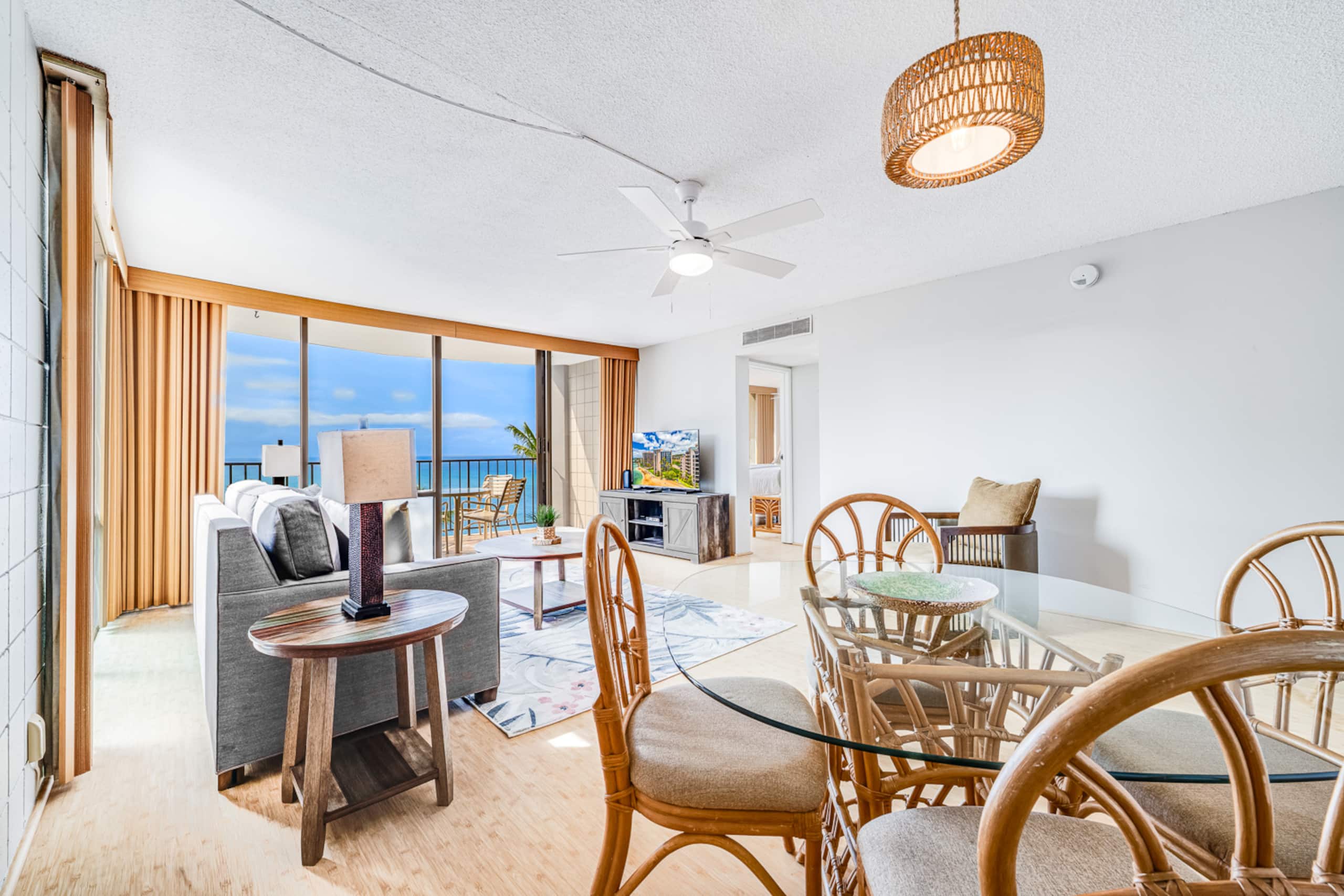 Hotel in Lahaina · ★5.0 · 1 bedroom · 2 beds · 1 bath - Image 7