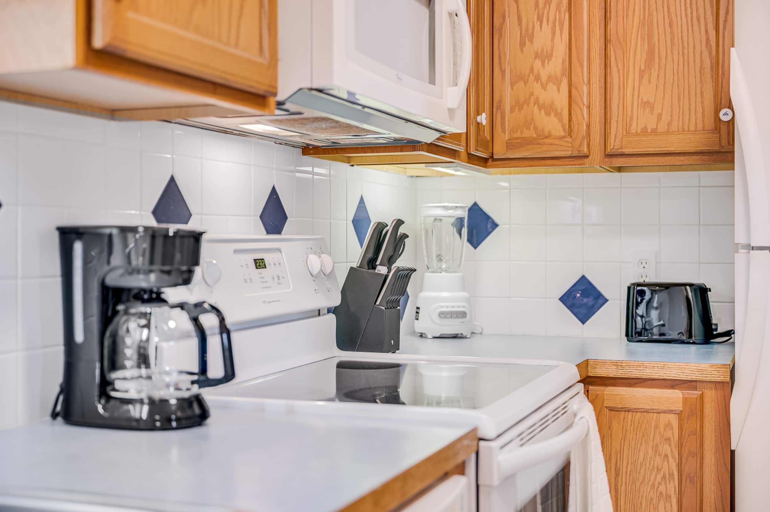 Hotel in Lahaina · ★5.0 · 1 bedroom · 2 beds · 1 bath - Image 5