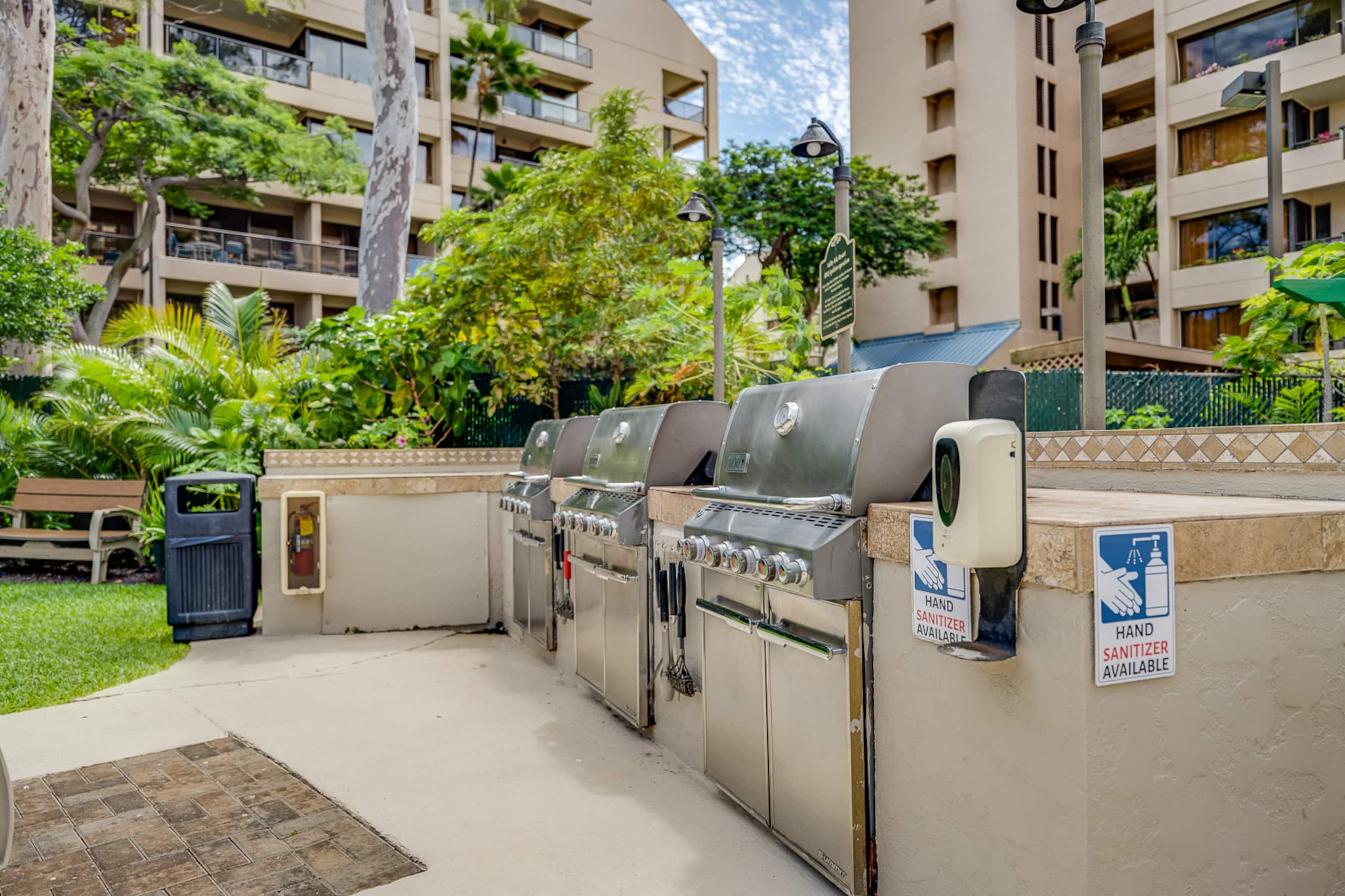 Hotel in Lahaina · ★5.0 · 1 bedroom · 2 beds · 1 bath - Image 17
