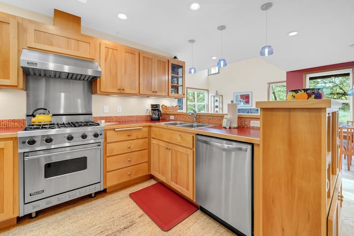 Sandcastle Cottage-cute, Dog Ok, Trail To Beach. - Pacific City, OR
