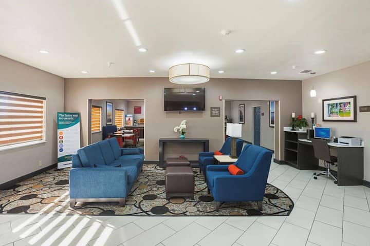 Comfort Suites Lewisville DFW Airport - lounge