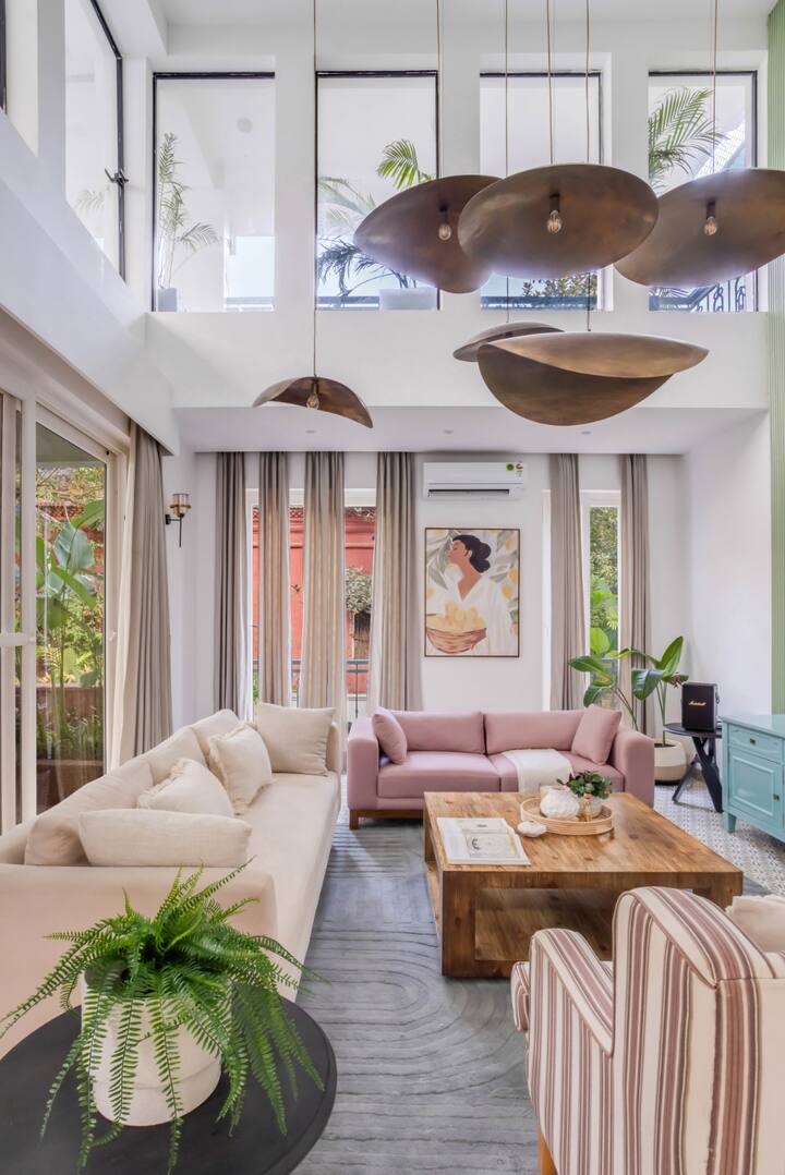 Rooms: Living room