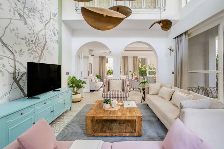 Rooms: Living room