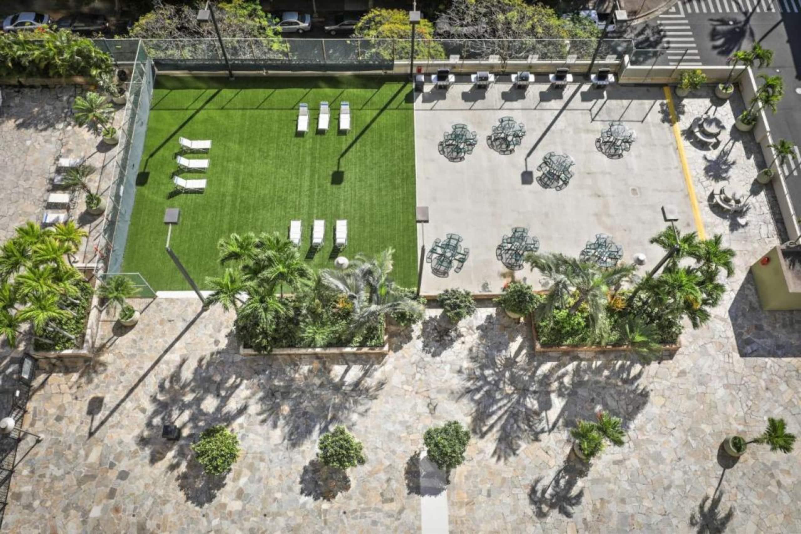 Hotel in Honolulu · ★4.89 · 1 bedroom · 2 beds · 1 private bath - Image 27