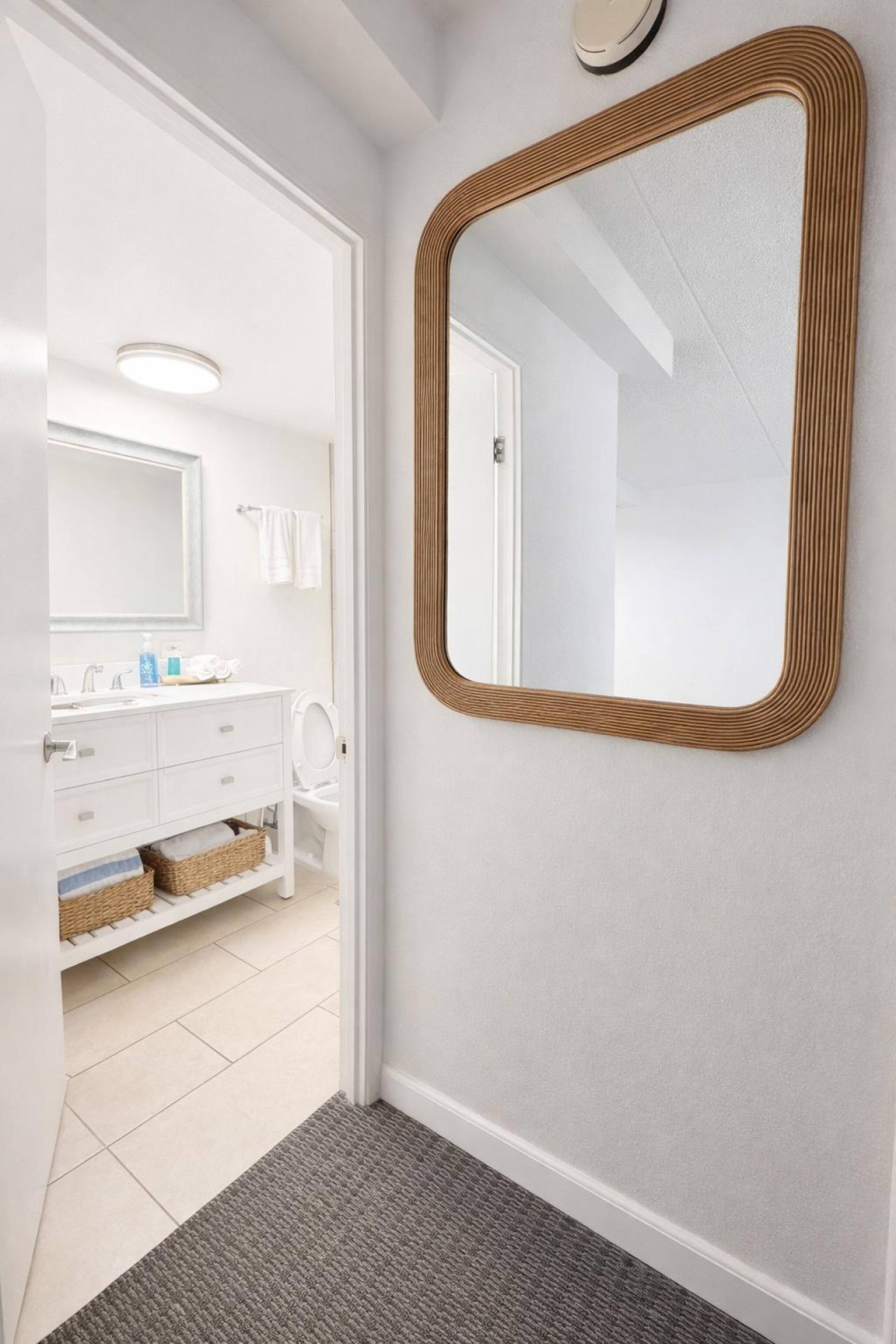 Hotel in Honolulu · ★4.89 · 1 bedroom · 2 beds · 1 private bath - Image 10
