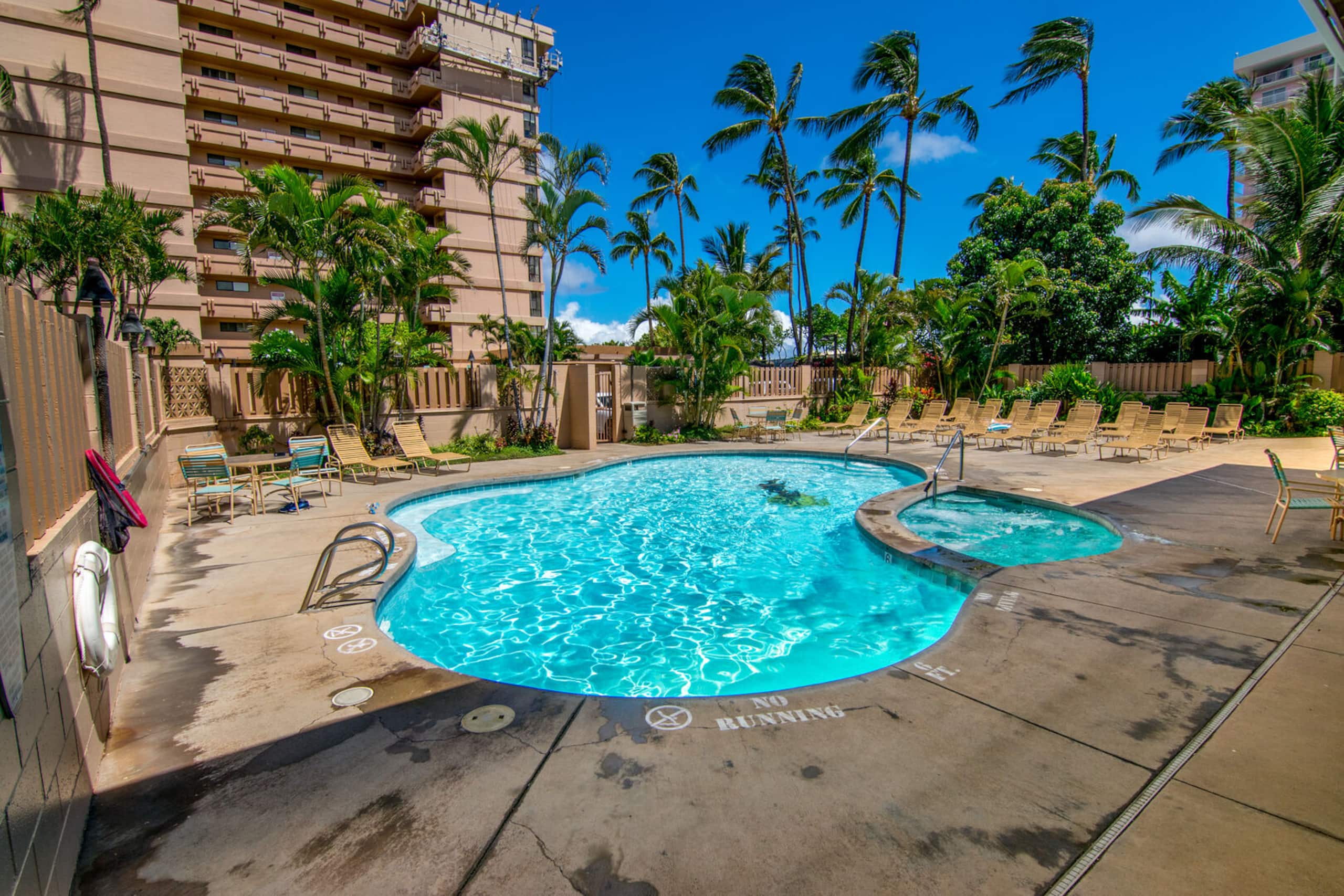 Condo in Lahaina · ★4.75 · 1 bedroom · 2 beds · 1 private bath - Image 51