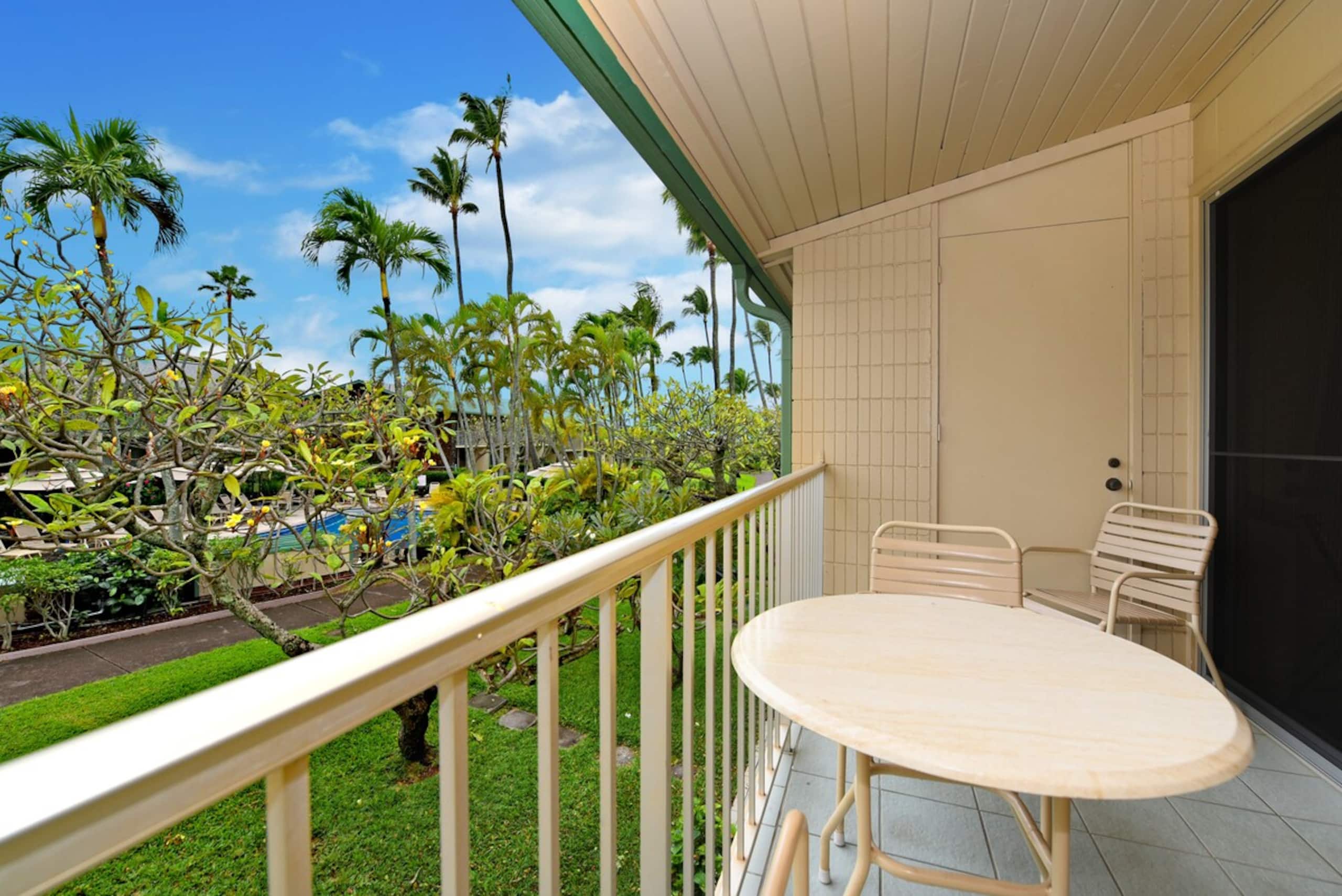 Condo in Lahaina · ★4.71 · 1 bedroom · 3 beds · 1 bath - Image 11