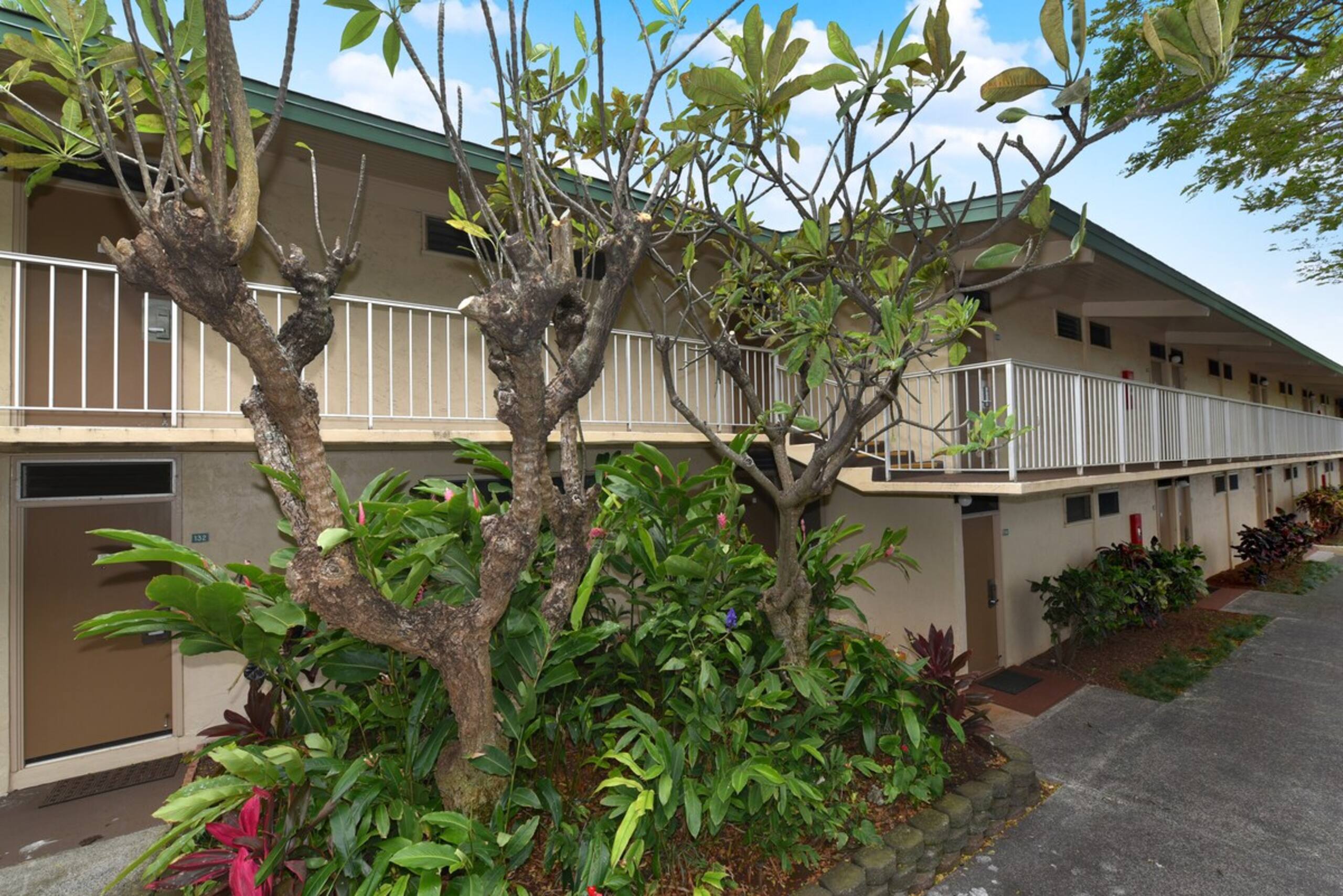 Condo in Lahaina · ★4.71 · 1 bedroom · 3 beds · 1 bath - Image 23