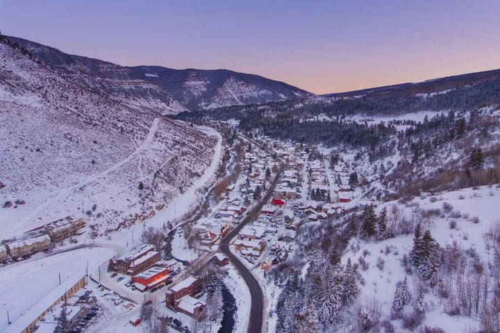 Hotel Minturn - Superior - Room 1, no cleaning fee!