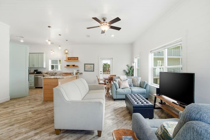 The Yellow Rose #3: 2br Home | Walk To Beach - Gulf Shores, AL