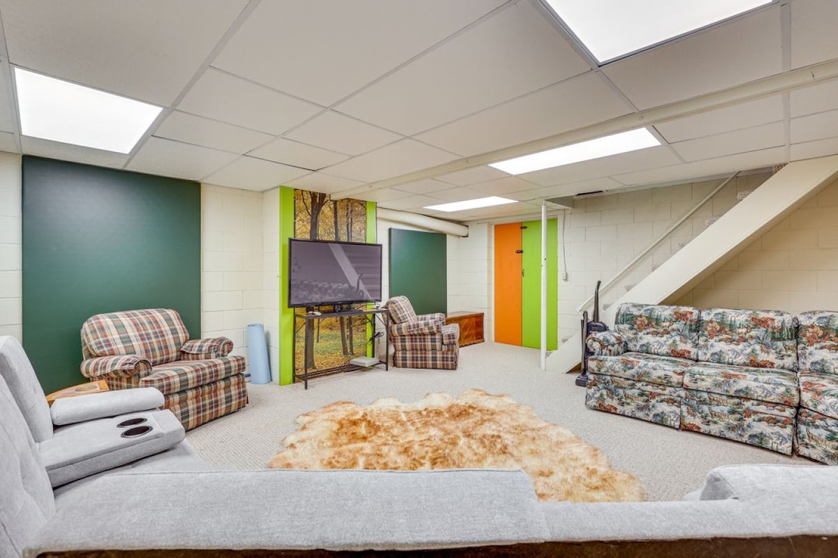 סלון 2 (מרתף) | טרקלין מרתף גמור ואזור מדיה