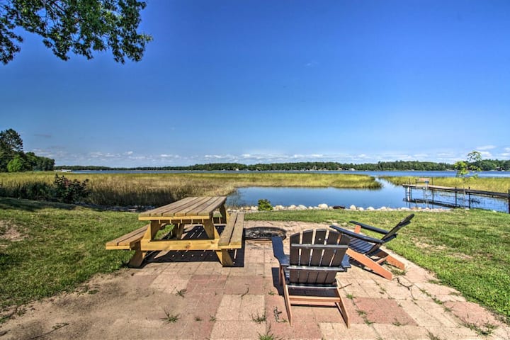Spacious Lakefront Home | Dock, Kayaks & Game Room - Mille Lacs County