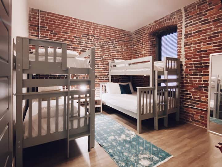 Downtown Historic Loft > 1 Block To Broadway > 304 - Nashville