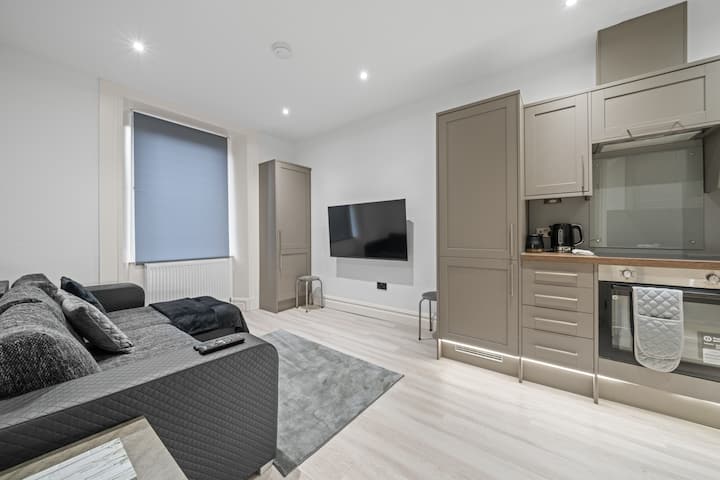 Upper Grove 2 Bedroom Apartment - Edinburgh - Edinburgh