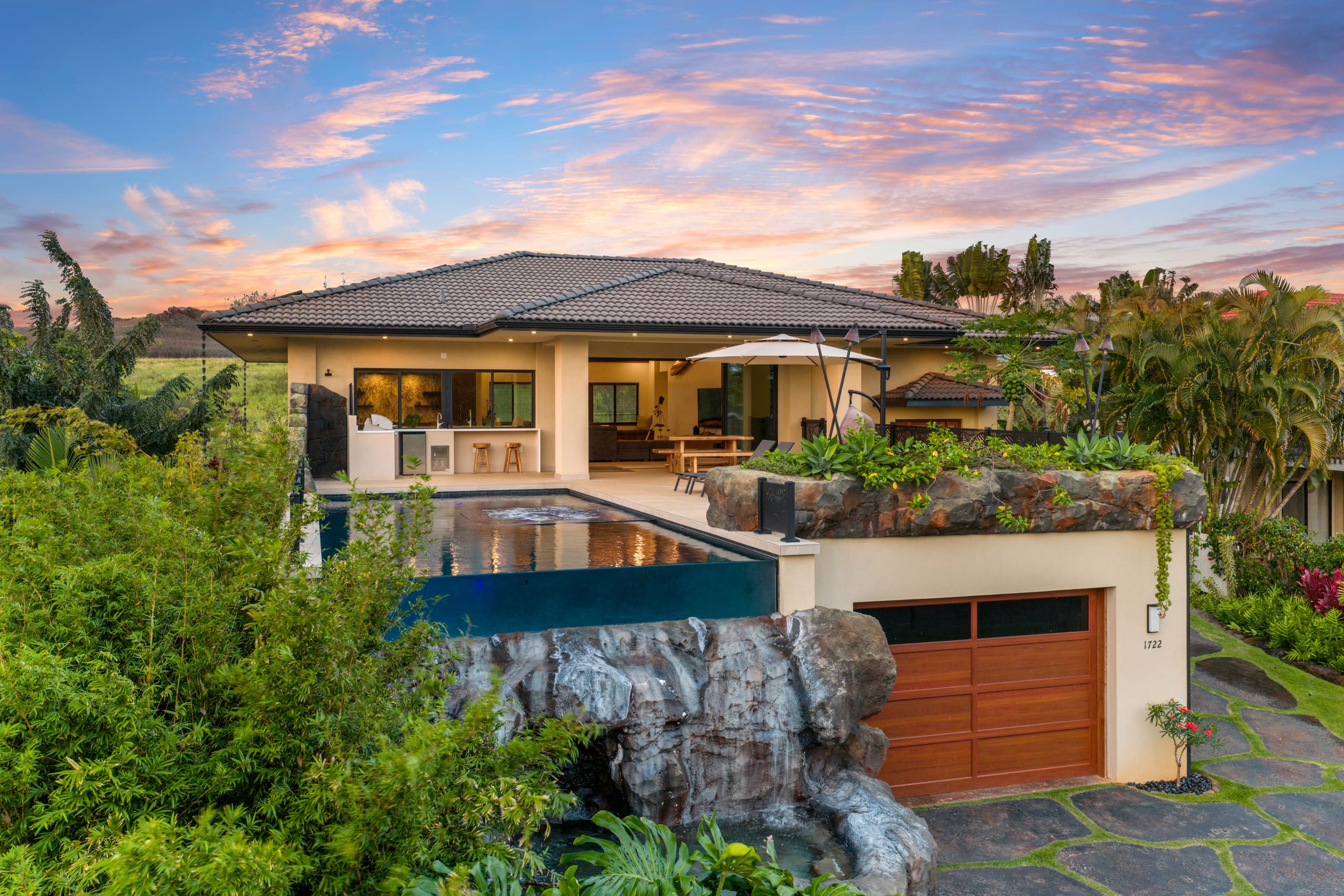 Home in Koloa · ★5.0 · 4 bedrooms · 6 beds · 4.5 baths - Image 11
