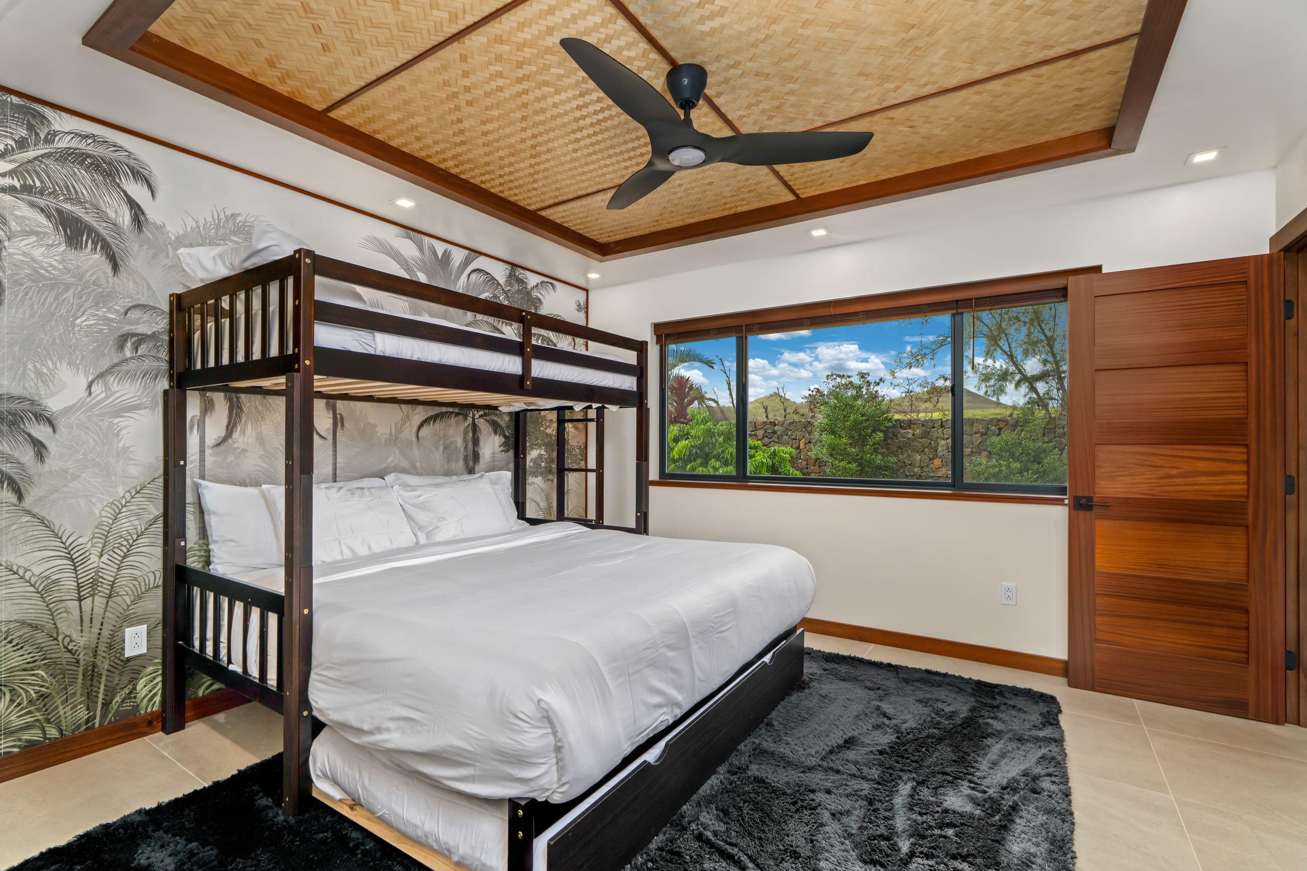 Home in Koloa · ★5.0 · 4 bedrooms · 6 beds · 4.5 baths - Image 34