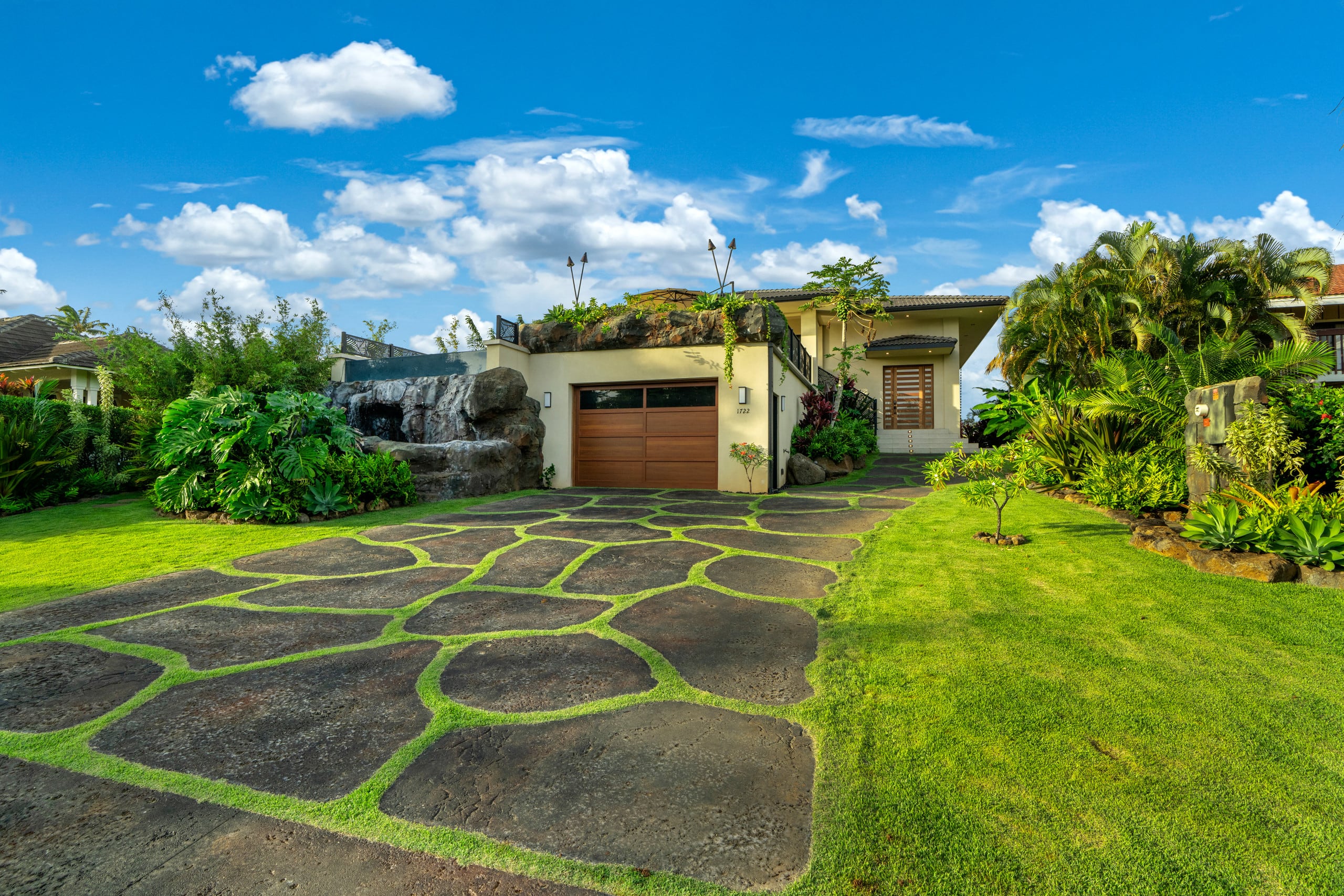 Home in Koloa · ★5.0 · 4 bedrooms · 6 beds · 4.5 baths - Image 51