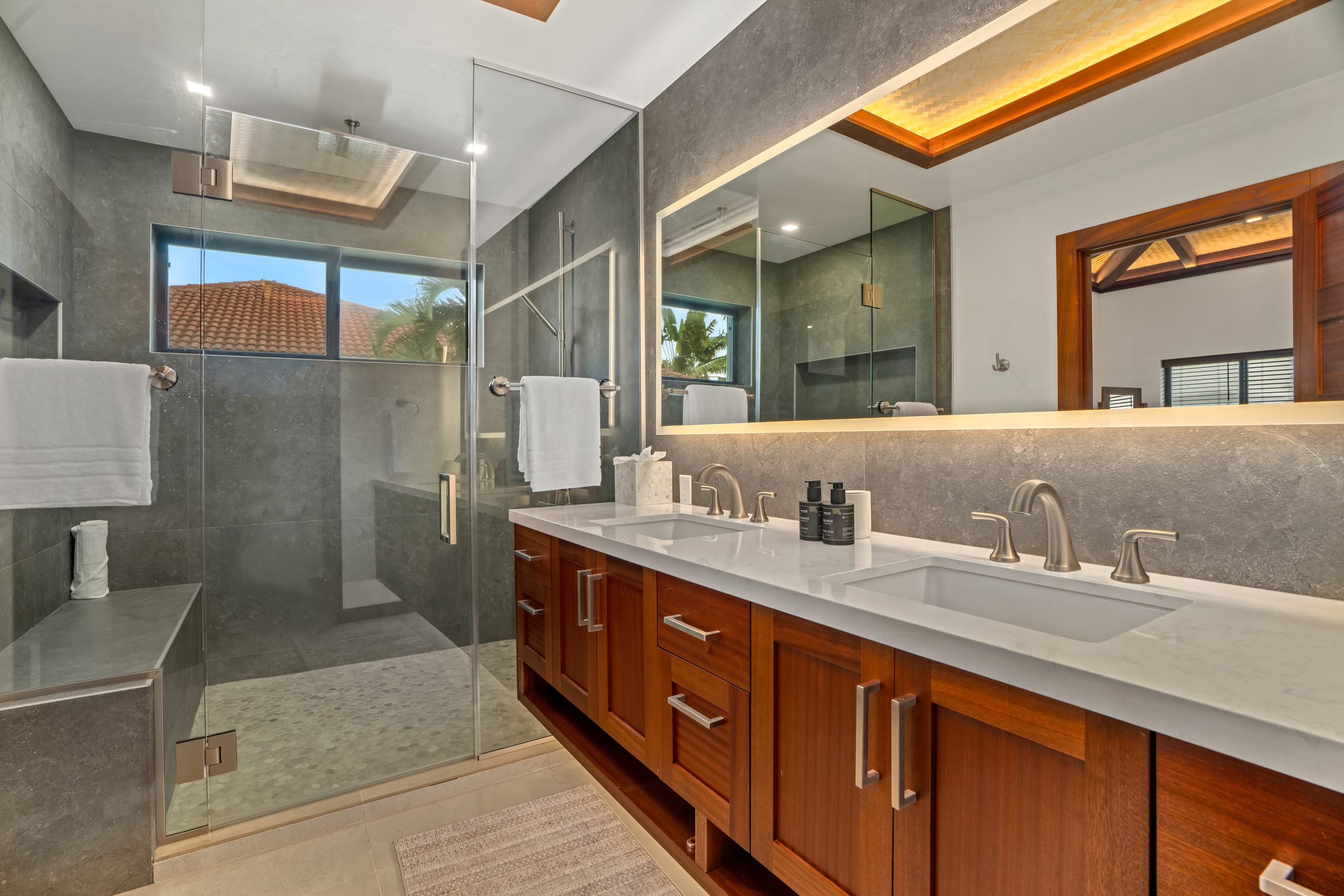Home in Koloa · ★5.0 · 4 bedrooms · 6 beds · 4.5 baths - Image 24
