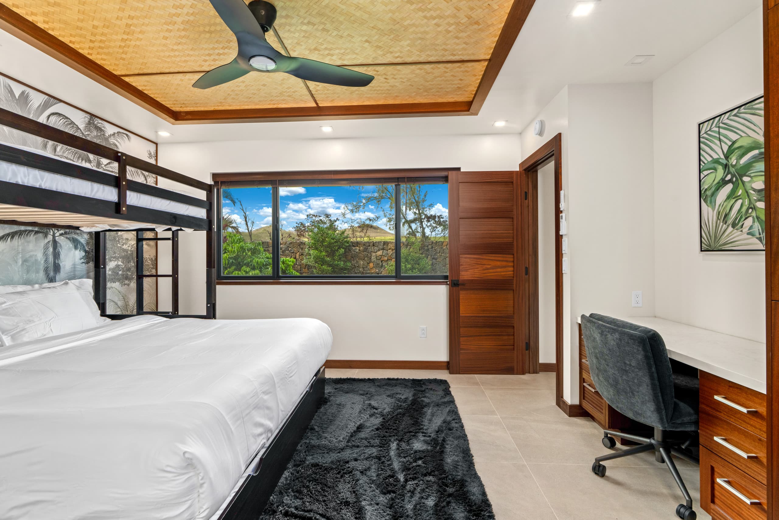 Home in Koloa · ★5.0 · 4 bedrooms · 6 beds · 4.5 baths - Image 35