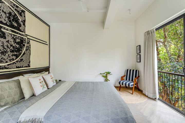 Bedroom 1 image 3