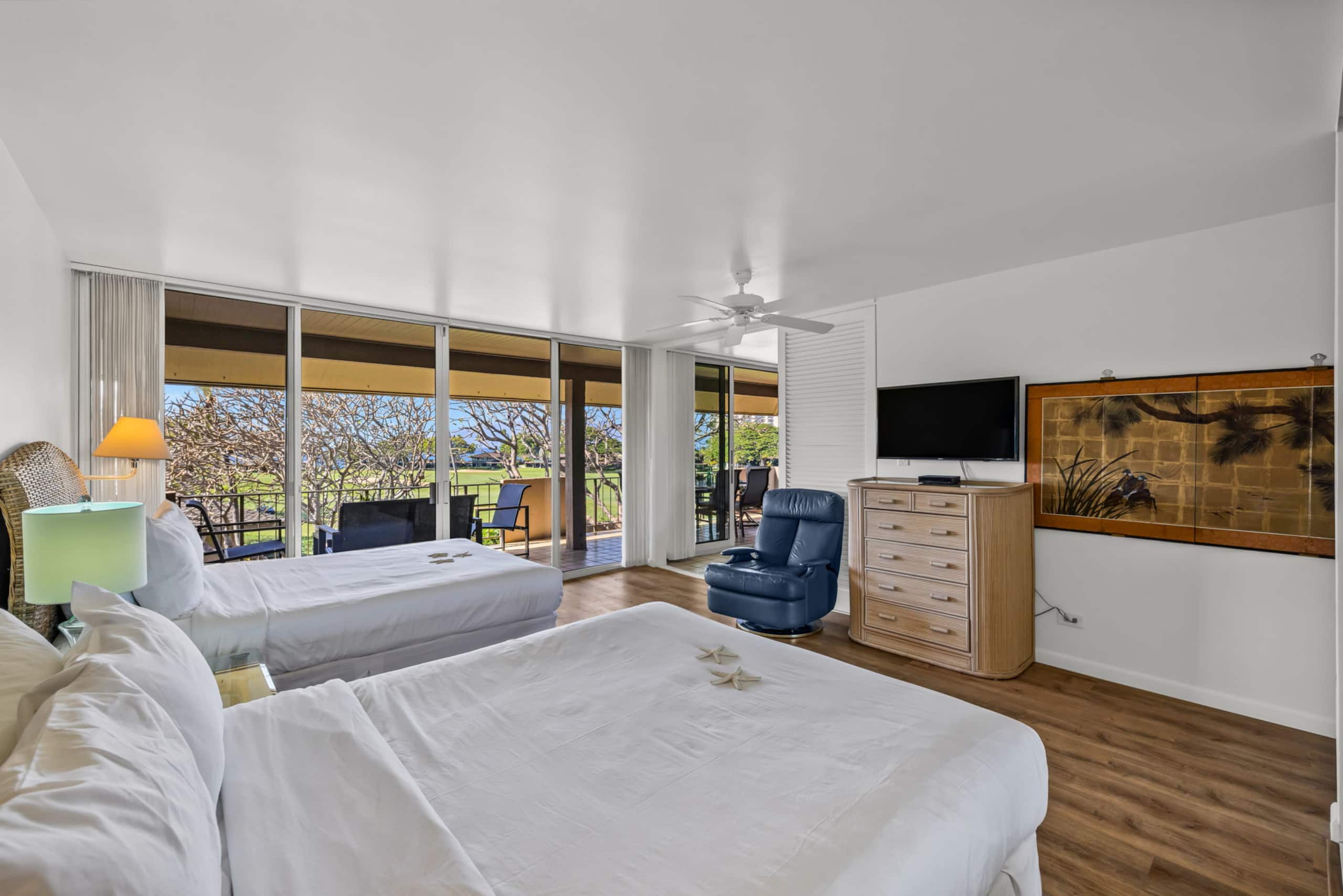 Condo in Lahaina · ★4.83 · 2 bedrooms · 3 beds · 2 baths - Image 20