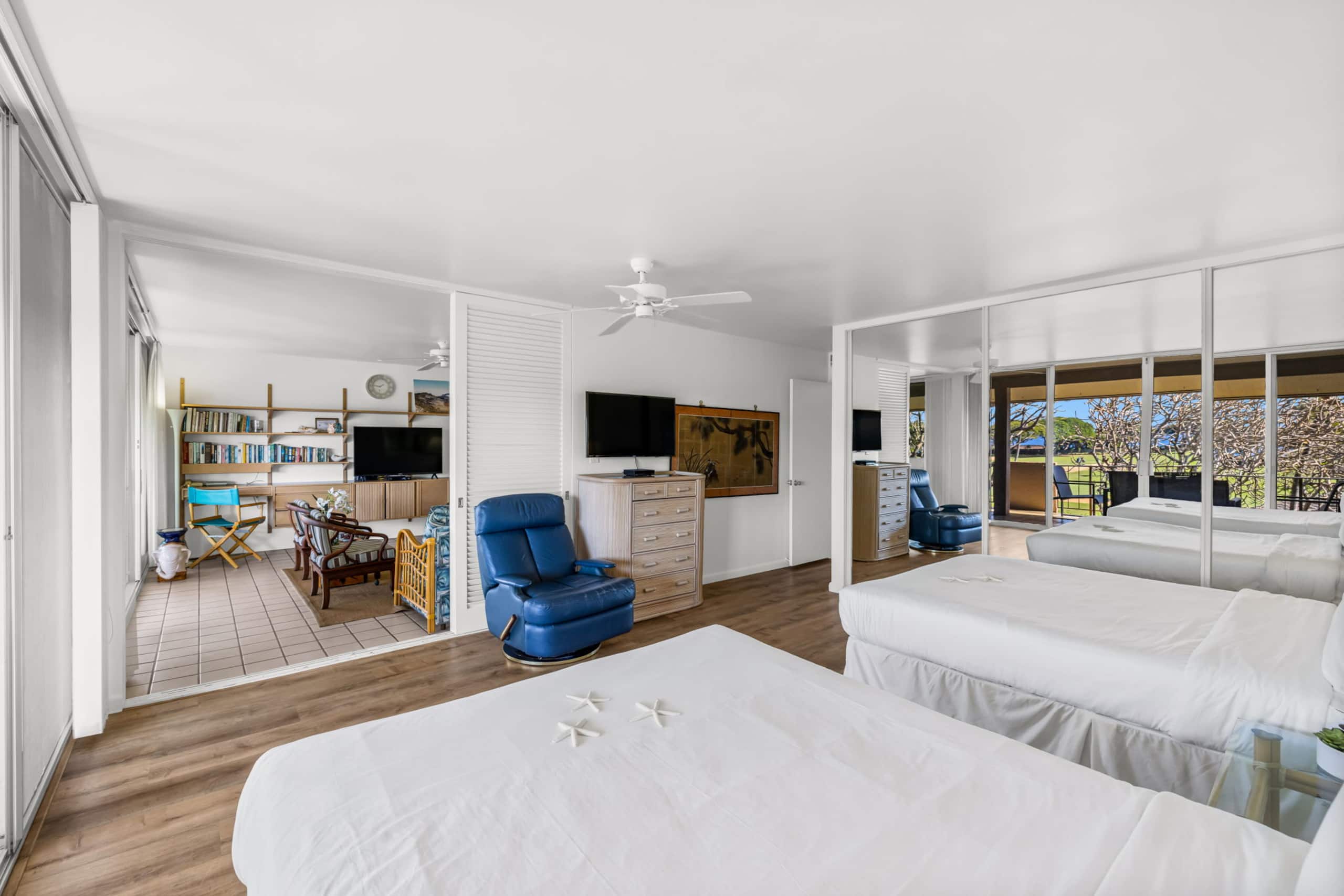 Condo in Lahaina · ★4.83 · 2 bedrooms · 3 beds · 2 baths - Image 18