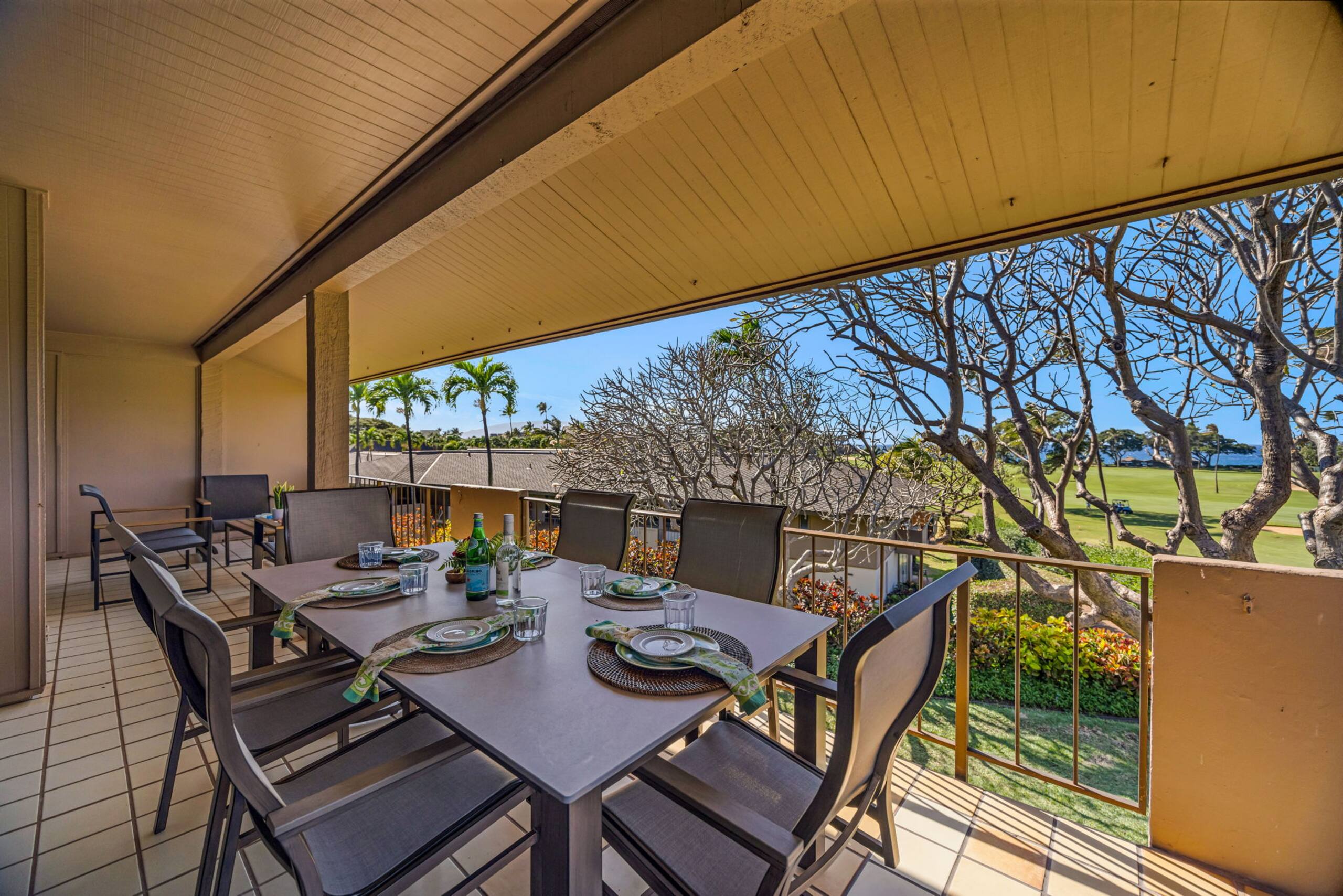Condo in Lahaina · ★4.83 · 2 bedrooms · 3 beds · 2 baths - Image 40