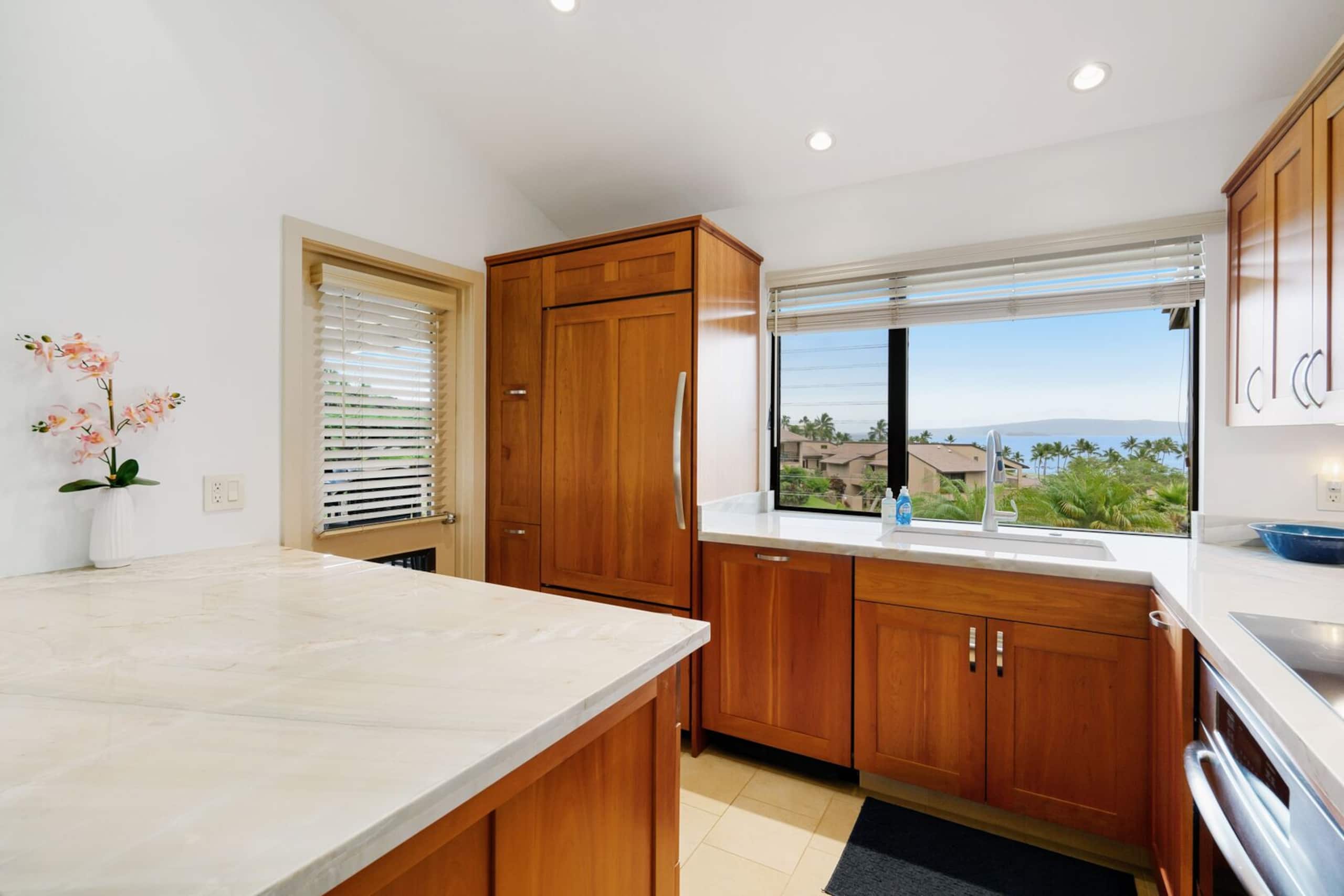 Ocean and Molokini Views by Beach-Wailea Ekahi 13D - Image 29