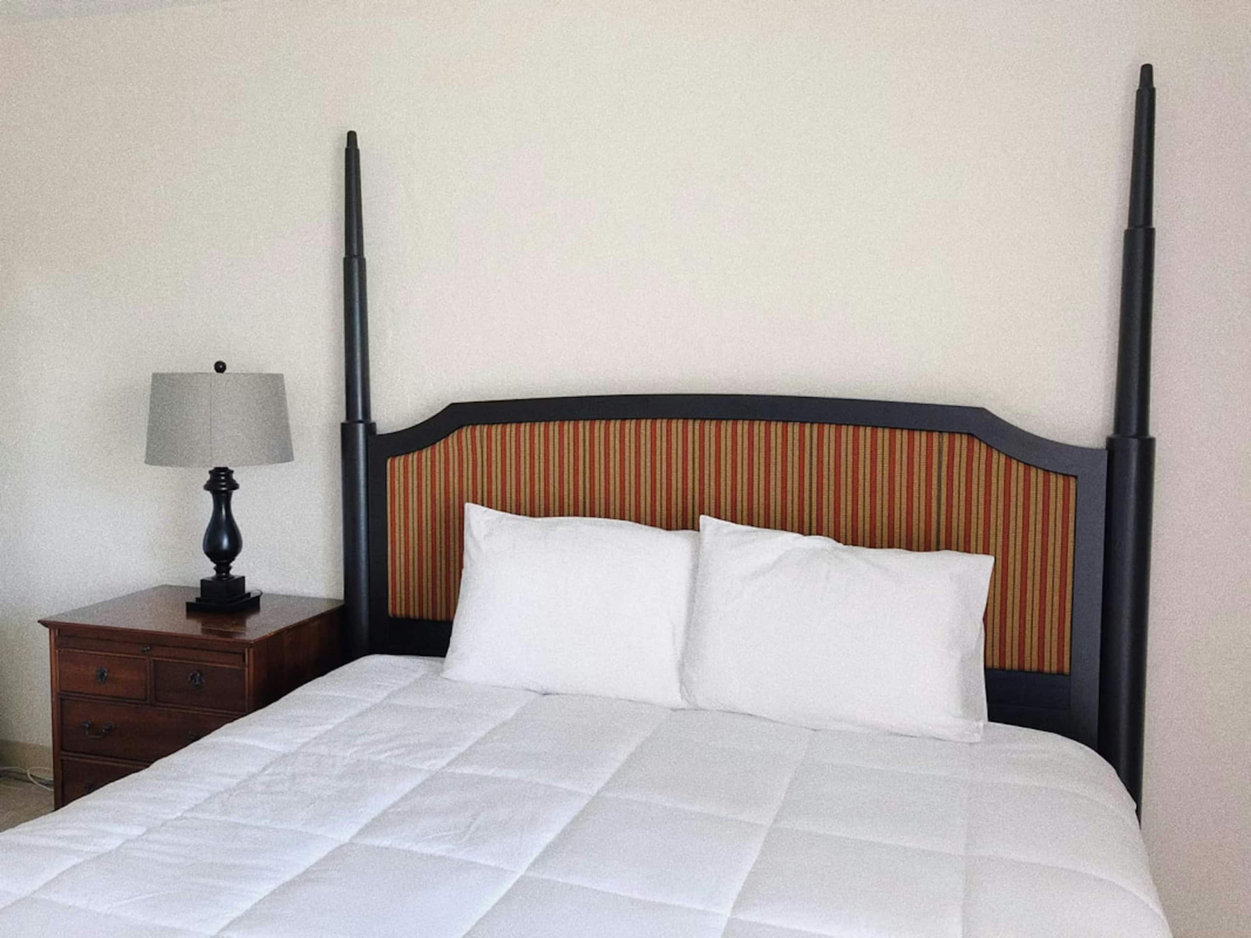 Hotel in Hilo · ★5.0 · 1 bedroom · 1 bed · 1 private bath - Image 1