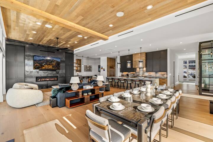 Nomadness Rentals managed Airbnb listing 3