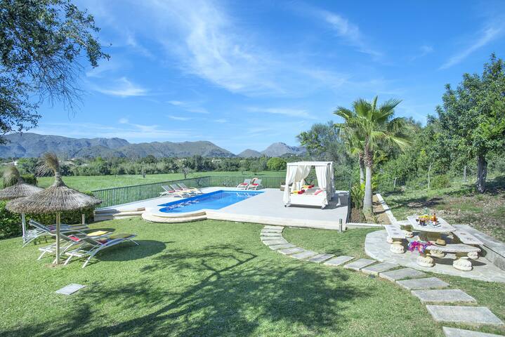 Villa Siquier – Luxury Retreat With Mountain Views gallery image 3