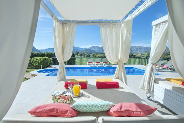 Villa Siquier – Luxury Retreat With Mountain Views gallery image 4
