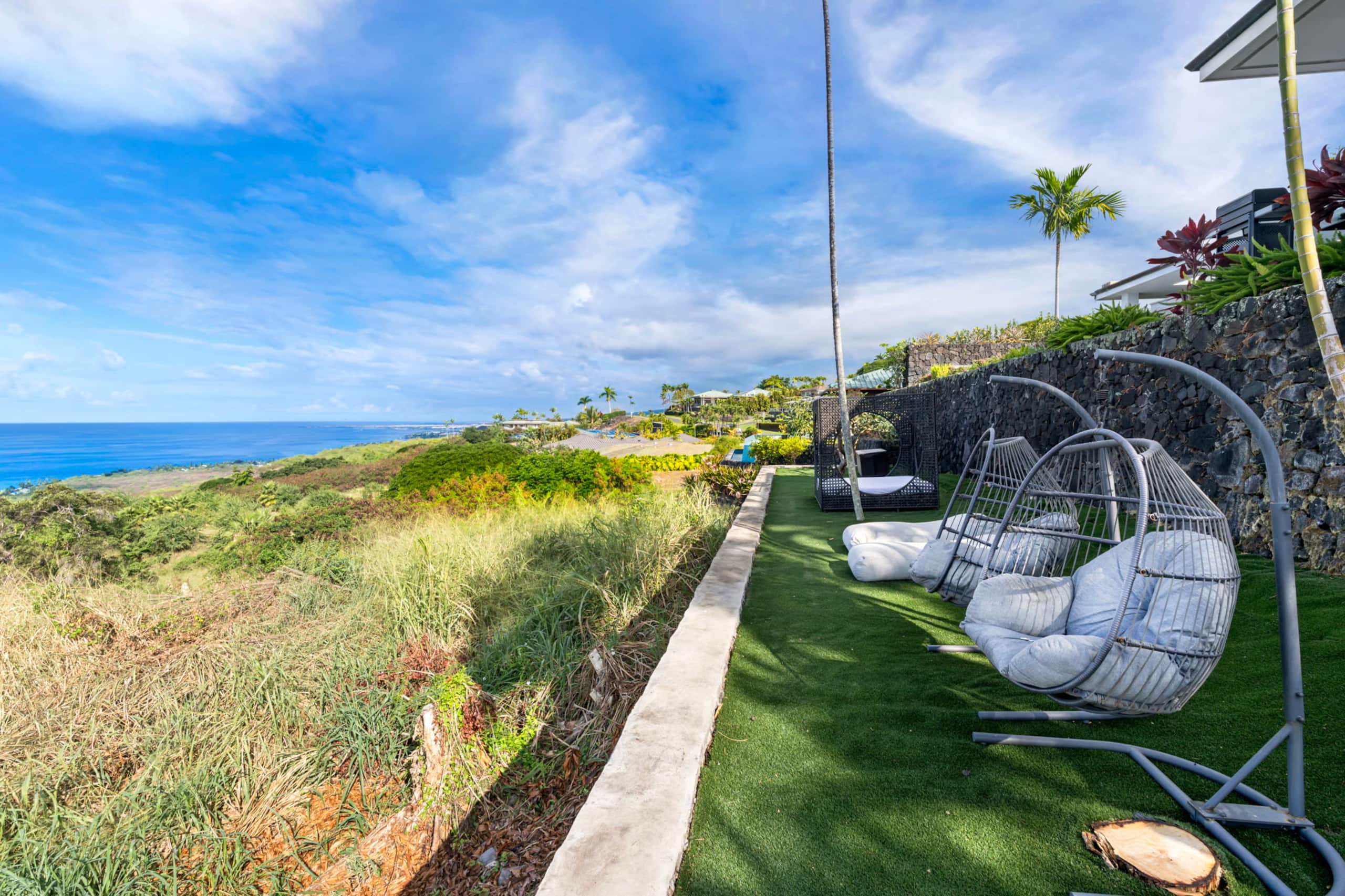 Home in Kailua-Kona · ★5.0 · 3 bedrooms · 5 beds · 3.5 baths - Image 58