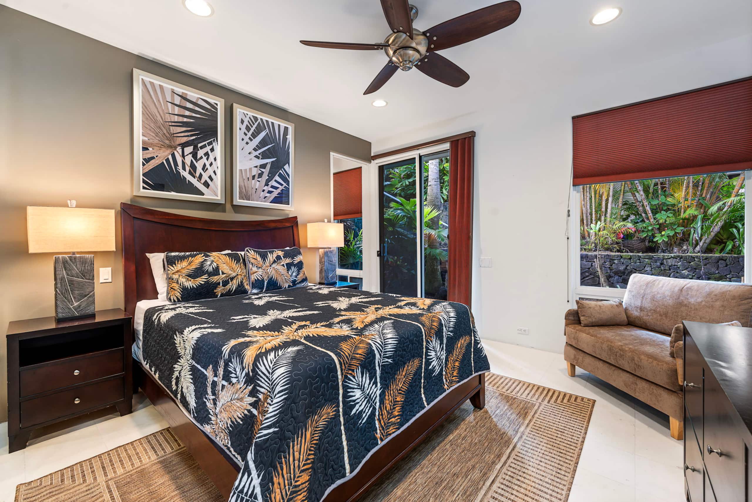 Home in Kailua-Kona · ★5.0 · 3 bedrooms · 5 beds · 3.5 baths - Image 4