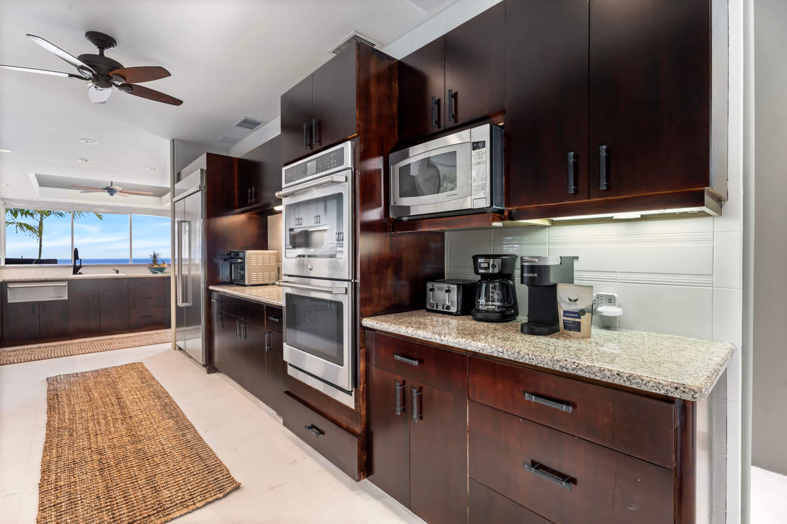Home in Kailua-Kona · ★5.0 · 3 bedrooms · 5 beds · 3.5 baths - Image 39