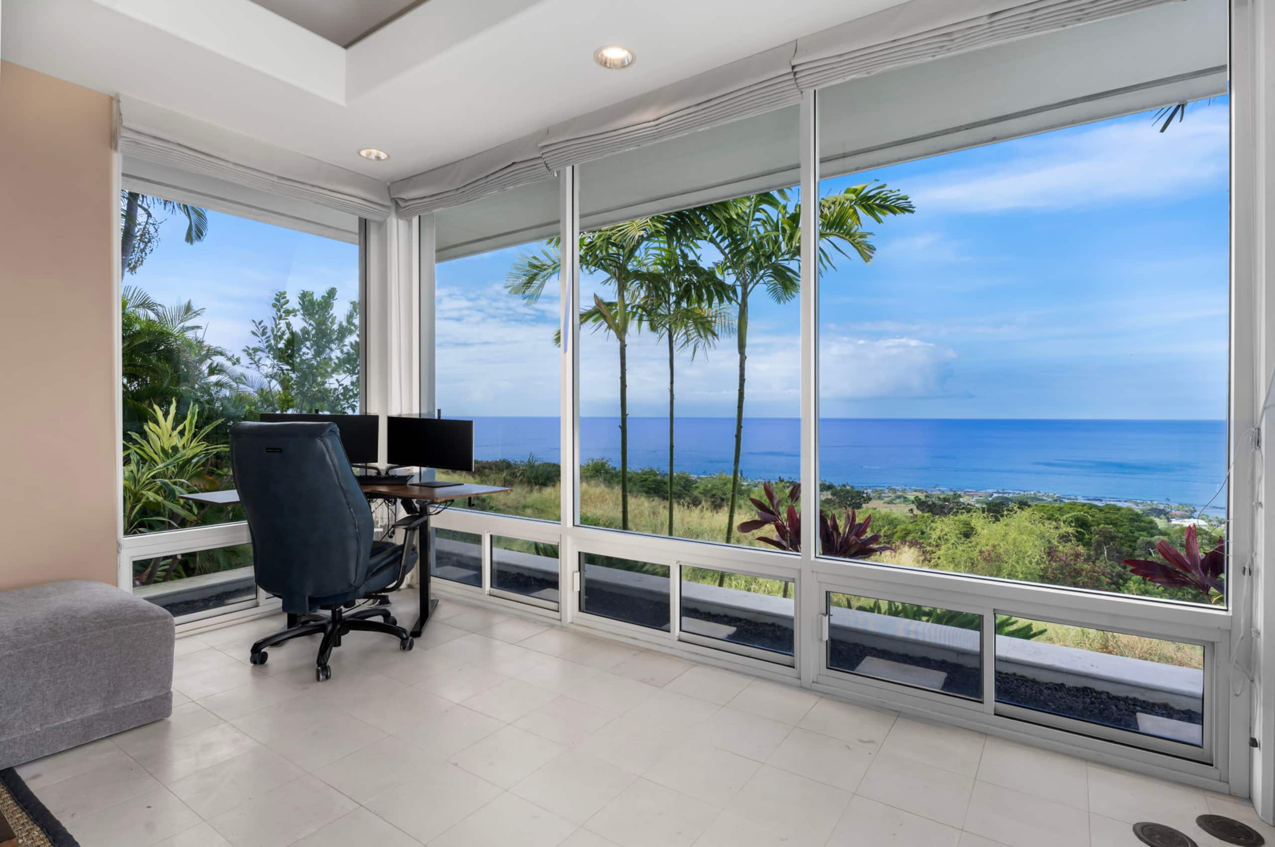 Home in Kailua-Kona · ★5.0 · 3 bedrooms · 5 beds · 3.5 baths - Image 46