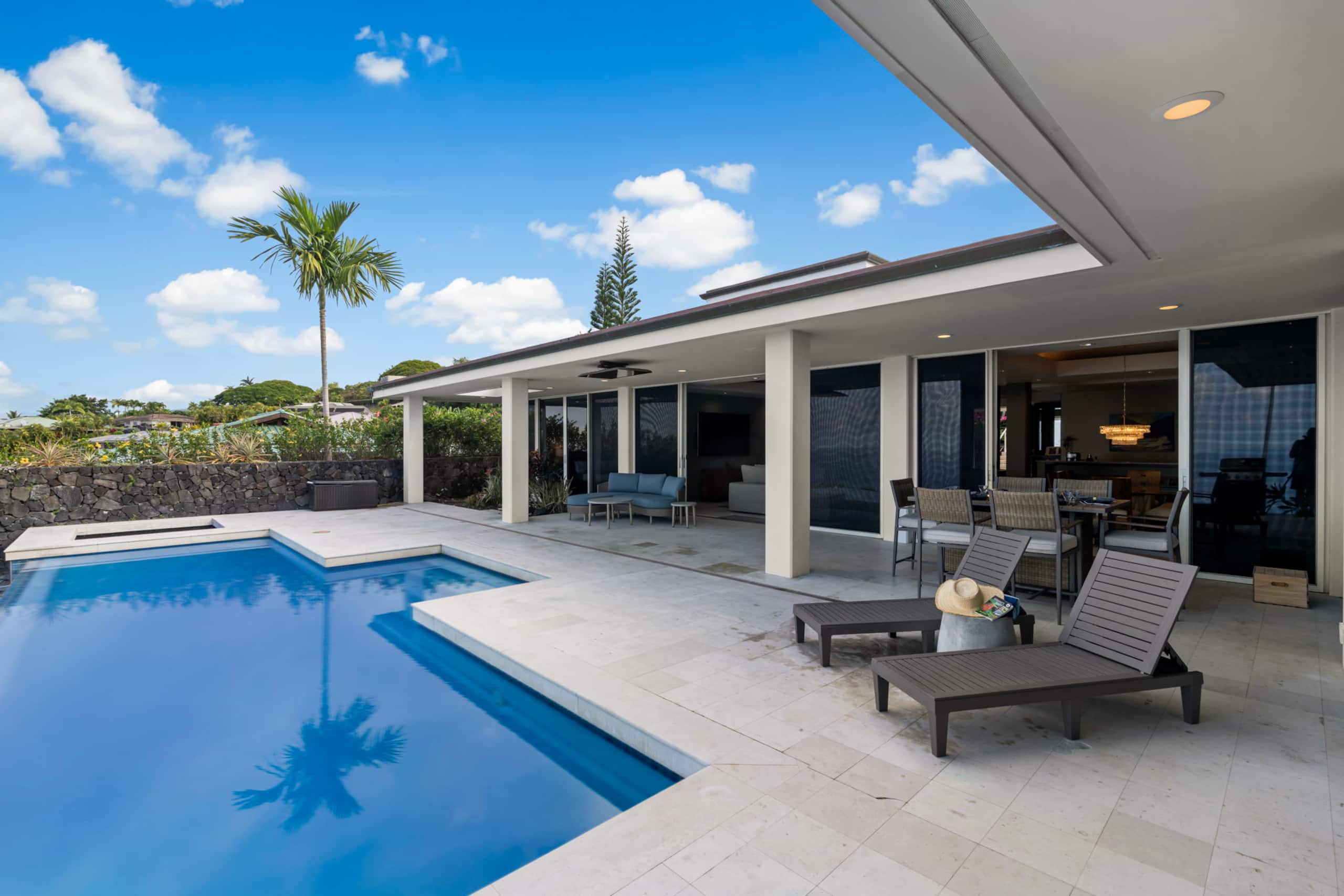 Home in Kailua-Kona · ★5.0 · 3 bedrooms · 5 beds · 3.5 baths - Image 25