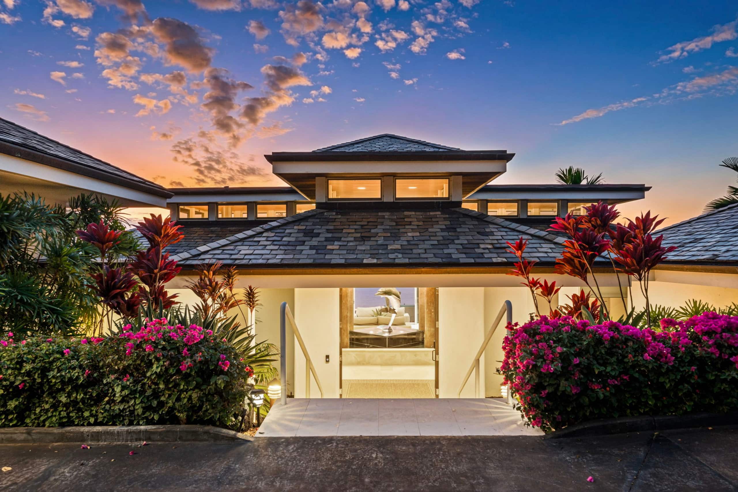 Home in Kailua-Kona · ★5.0 · 3 bedrooms · 5 beds · 3.5 baths - Image 60