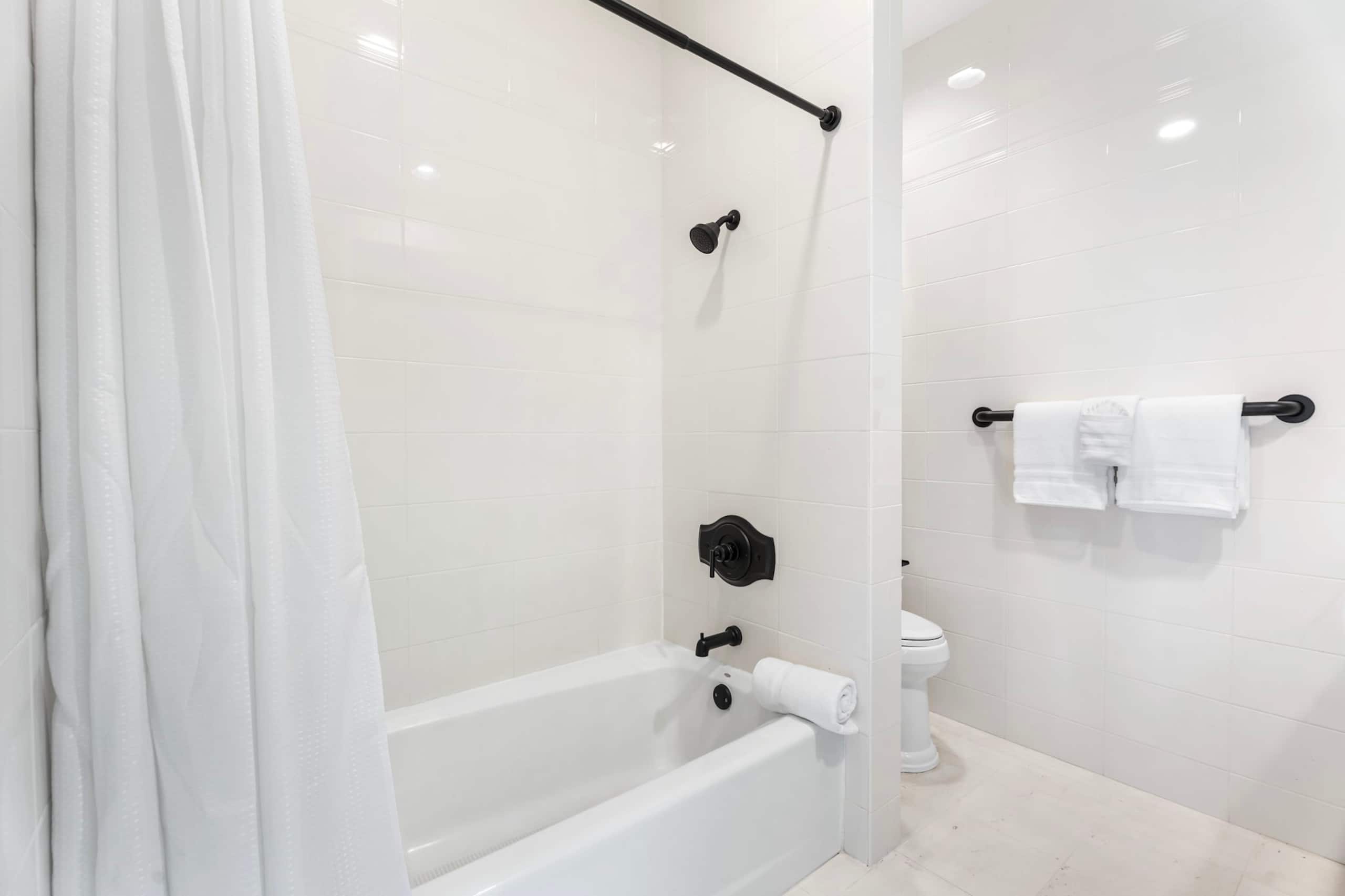 Home in Kailua-Kona · ★5.0 · 3 bedrooms · 5 beds · 3.5 baths - Image 12